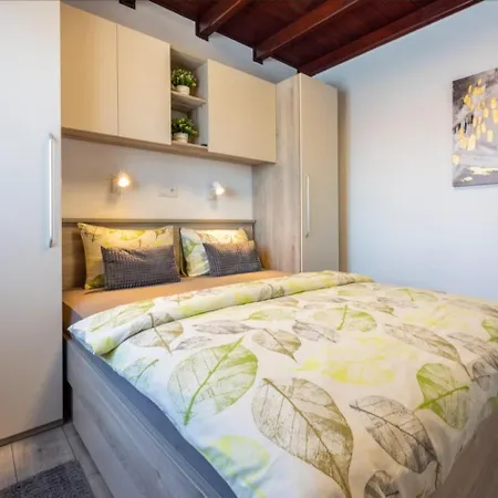 Lino Apartament Selce