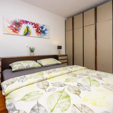 Lino Apartment *